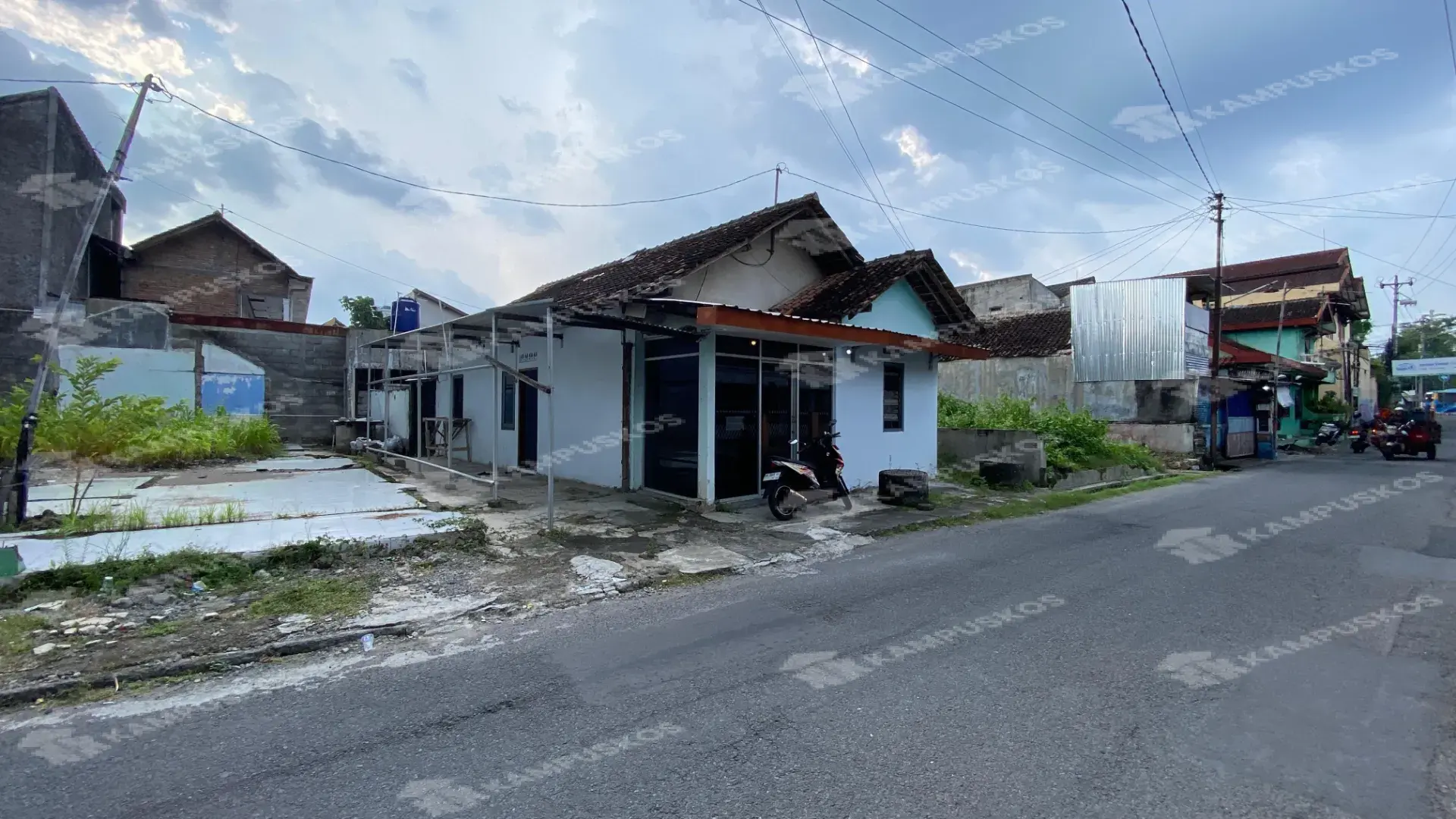 Kontrakan Habis Renovasi Area UGM